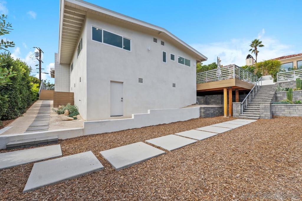 5851 Box Canyon Rd Property Photo 34