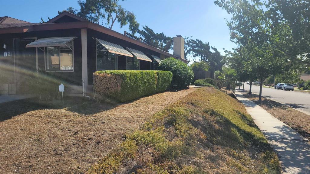 1730 Emogene Place Property Photo 3