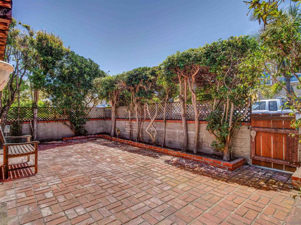 818 820 San Luis Rey Place Property Photo 6