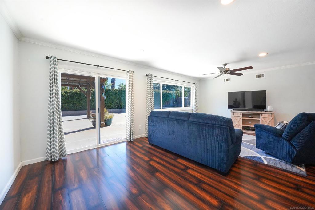 10025 Tamil Rd Property Photo 4