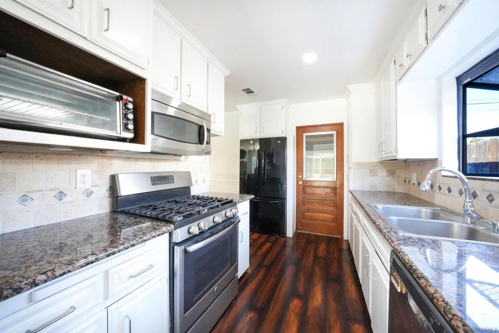 10025 Tamil Rd Property Photo 7