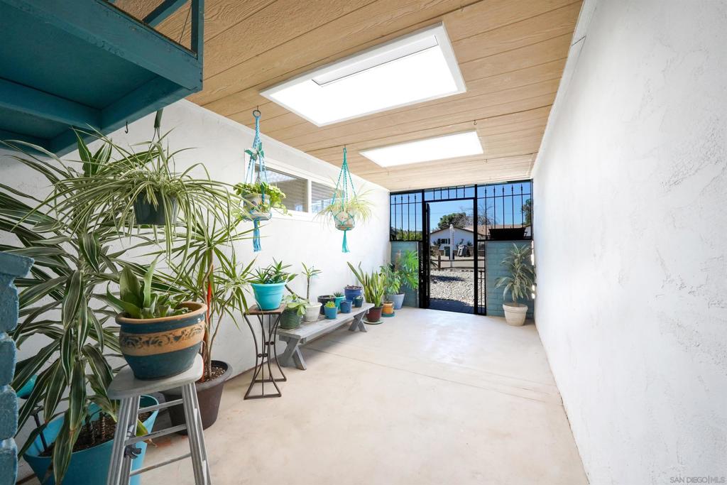 10025 Tamil Rd Property Photo 32