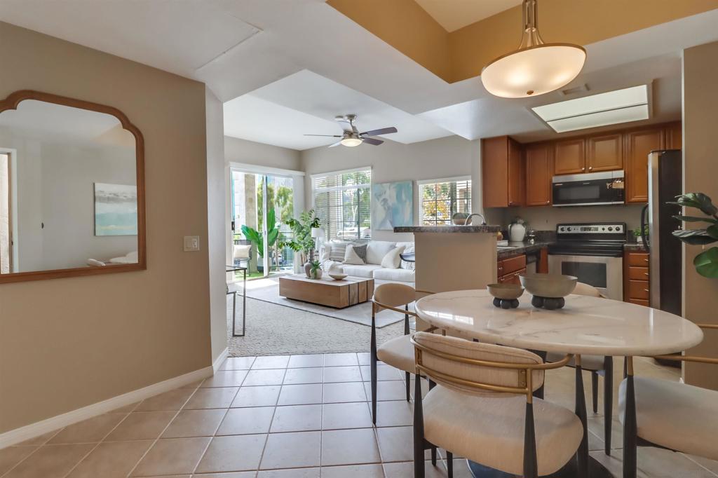 2050 Camino De La Reina 3305 Property Photo 3