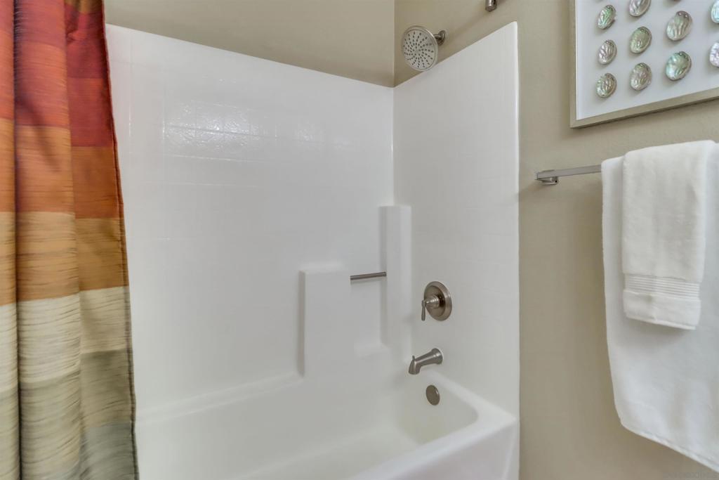 2050 Camino De La Reina 3305 Property Photo 21