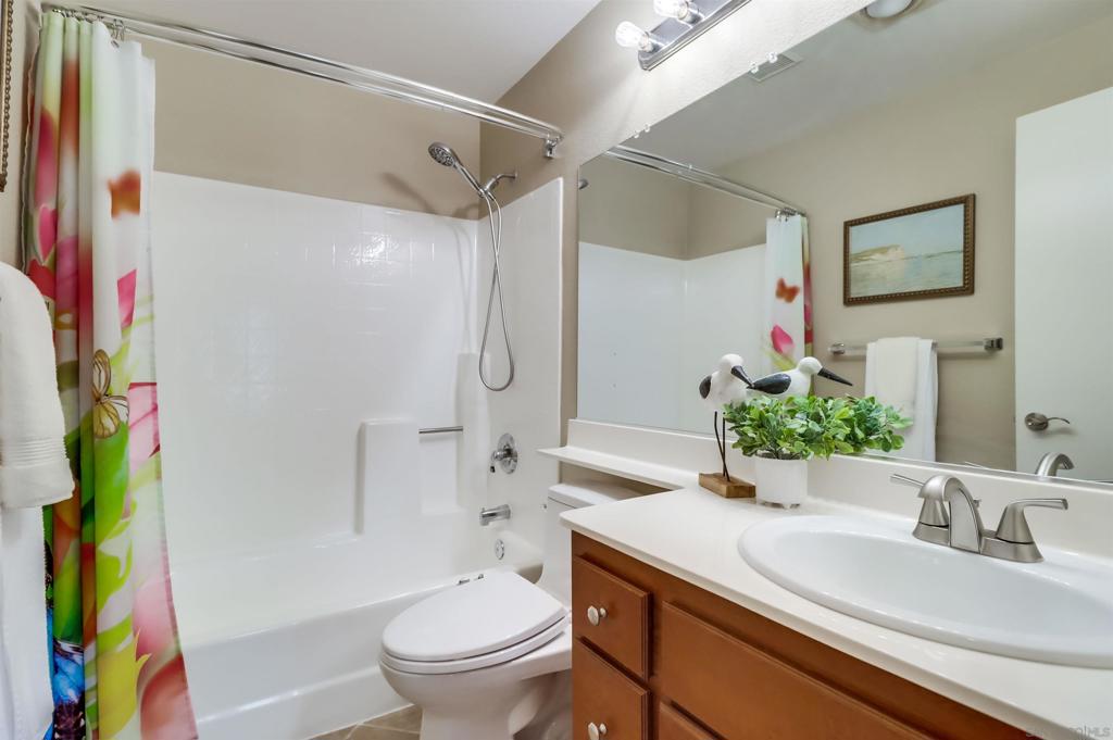 2050 Camino De La Reina 3305 Property Photo 26