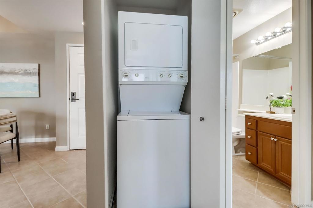 2050 Camino De La Reina 3305 Property Photo 27