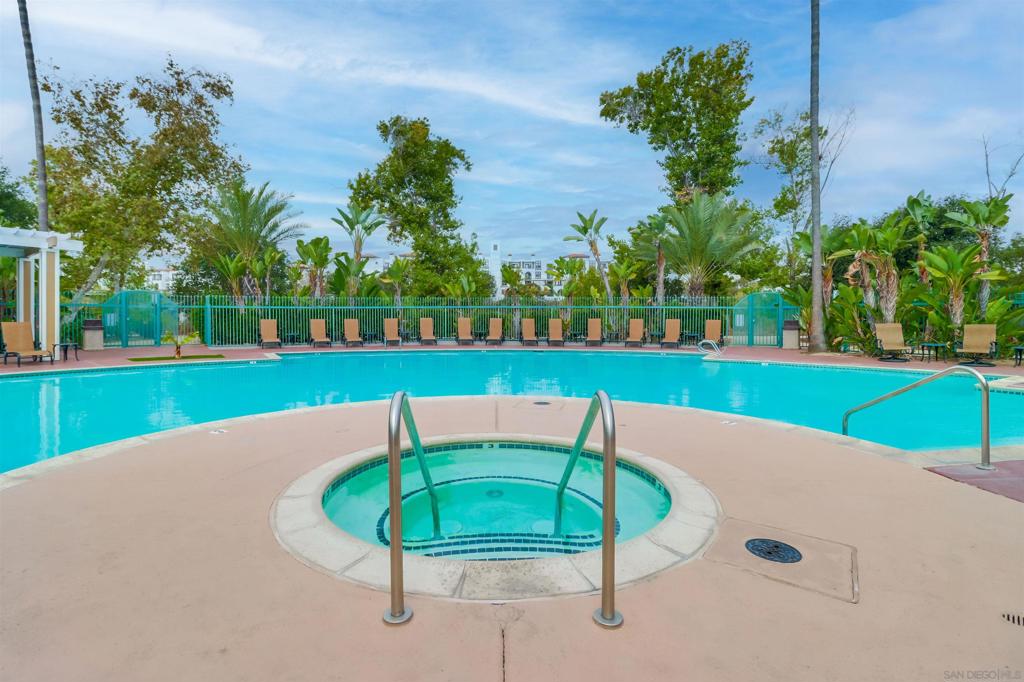 2050 Camino De La Reina 3305 Property Photo 33