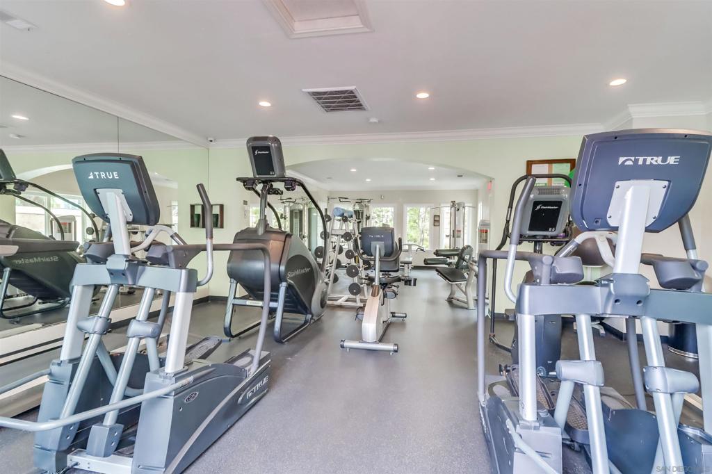 2050 Camino De La Reina 3305 Property Photo 36