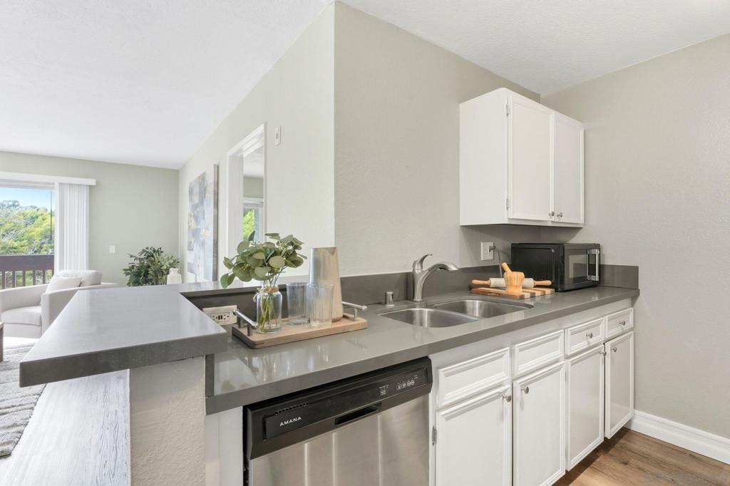 6111 Rancho Mission Rd 209 Property Photo 7