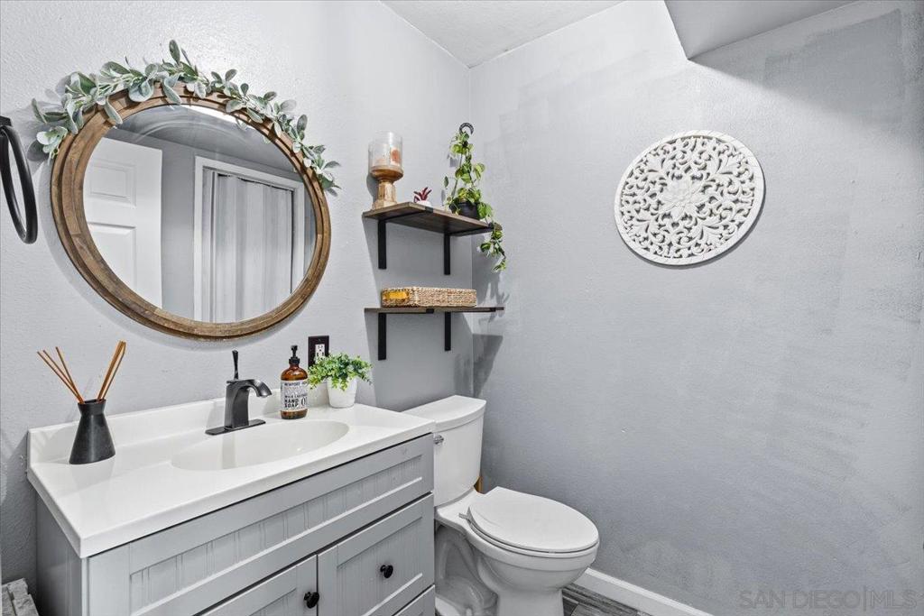 2543 Caminito Avellano Property Photo 9