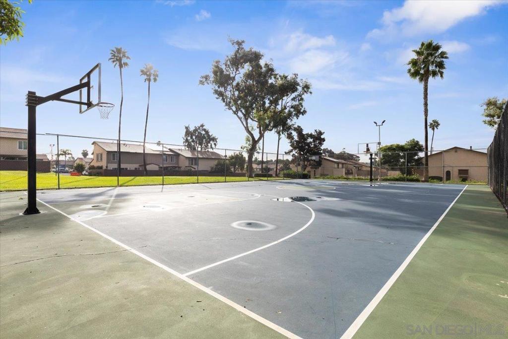 2543 Caminito Avellano Property Photo 23