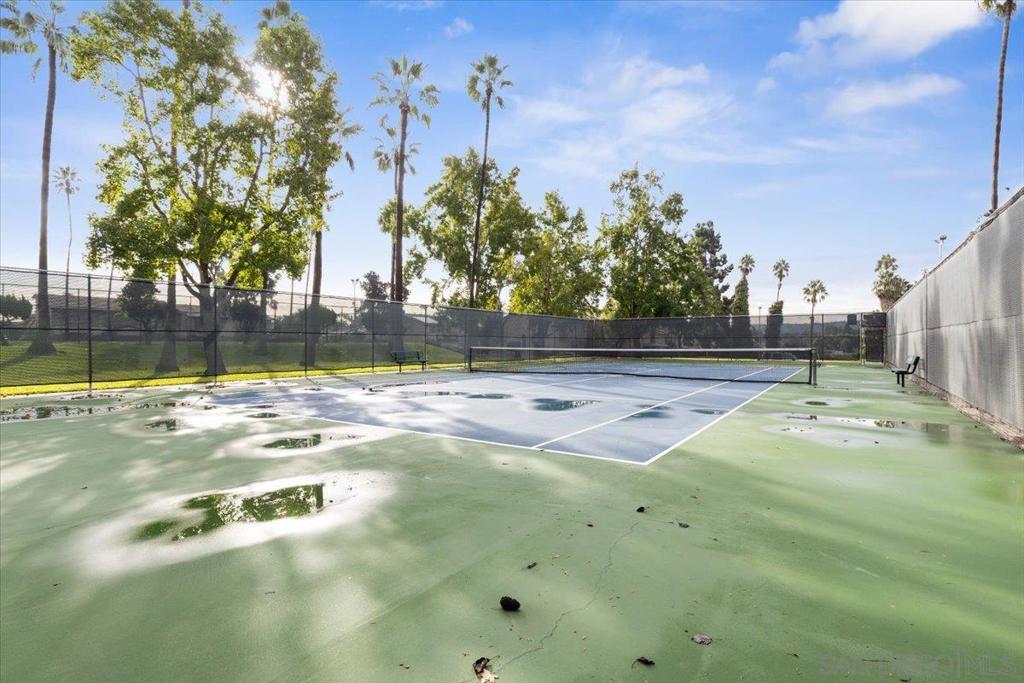 2543 Caminito Avellano Property Photo 25