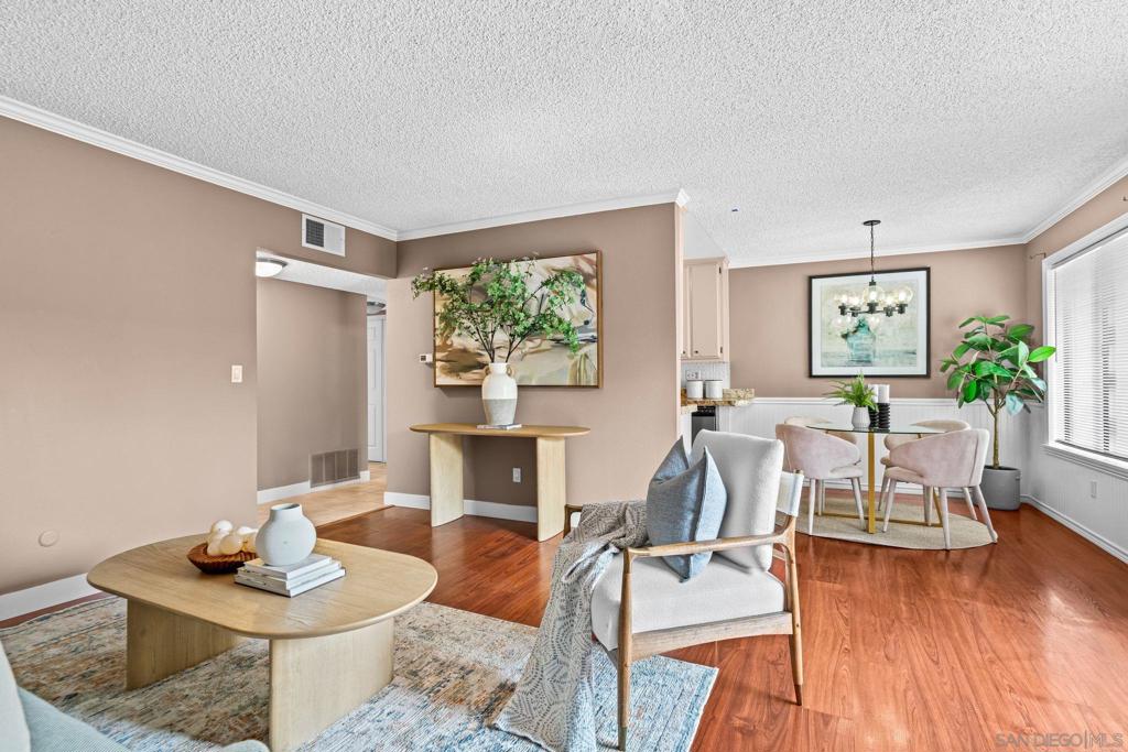 450 W Vermont Ave 104 Property Photo 3