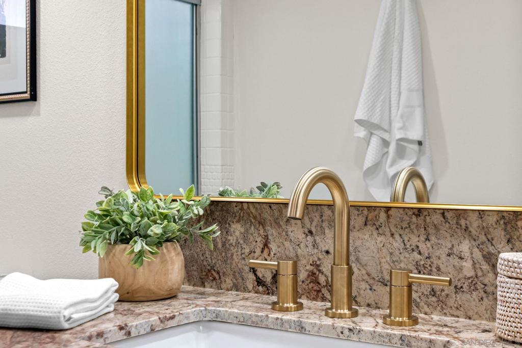 450 W Vermont Ave 104 Property Photo 14