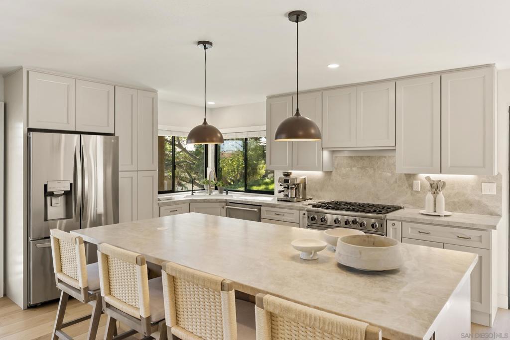 6489 Caminito Catalan Property Photo 11