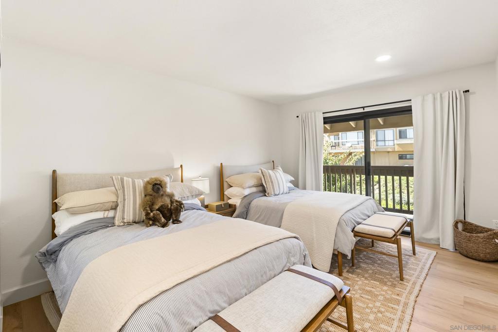 6489 Caminito Catalan Property Photo 27