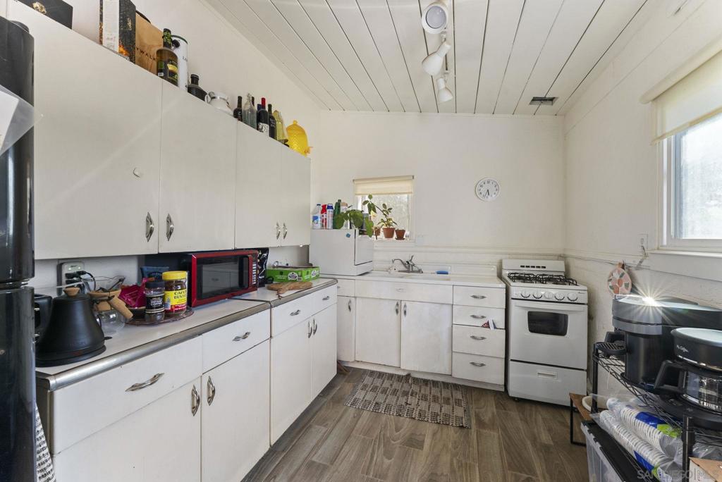 4416 18 34th St Property Photo 11