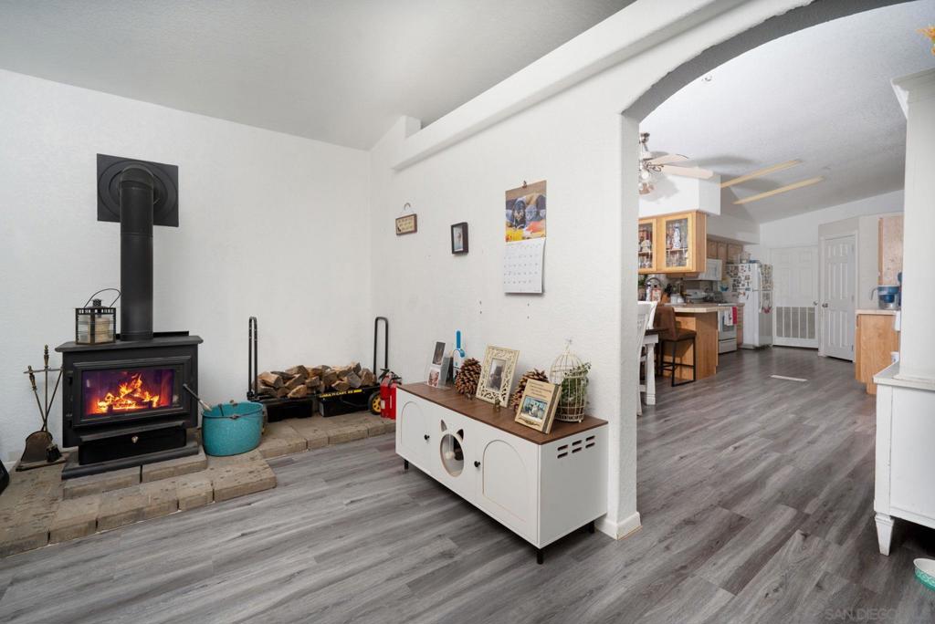 39550 Jewel Valley Ct Property Photo 10