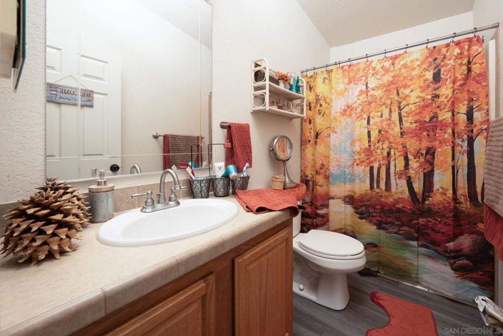 39550 Jewel Valley Ct Property Photo 16