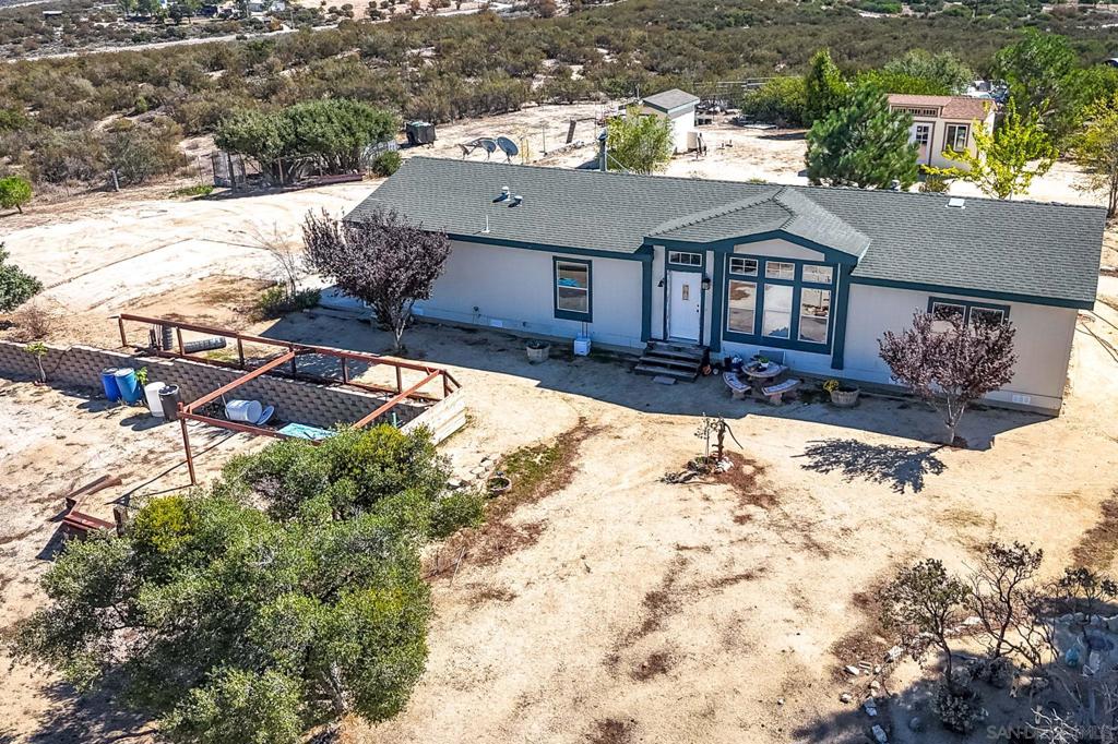 39550 Jewel Valley Ct Property Photo 27