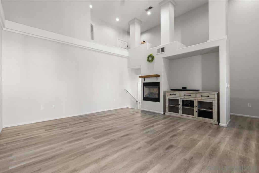 272 Indiana Ave Property Photo 7