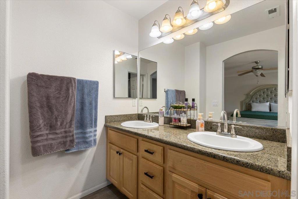 272 Indiana Ave Property Photo 16