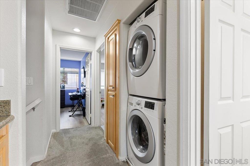 272 Indiana Ave Property Photo 17