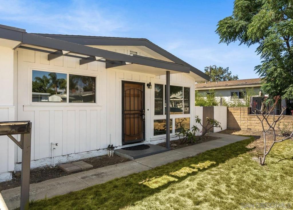 4972 Ensign St Property Photo 2