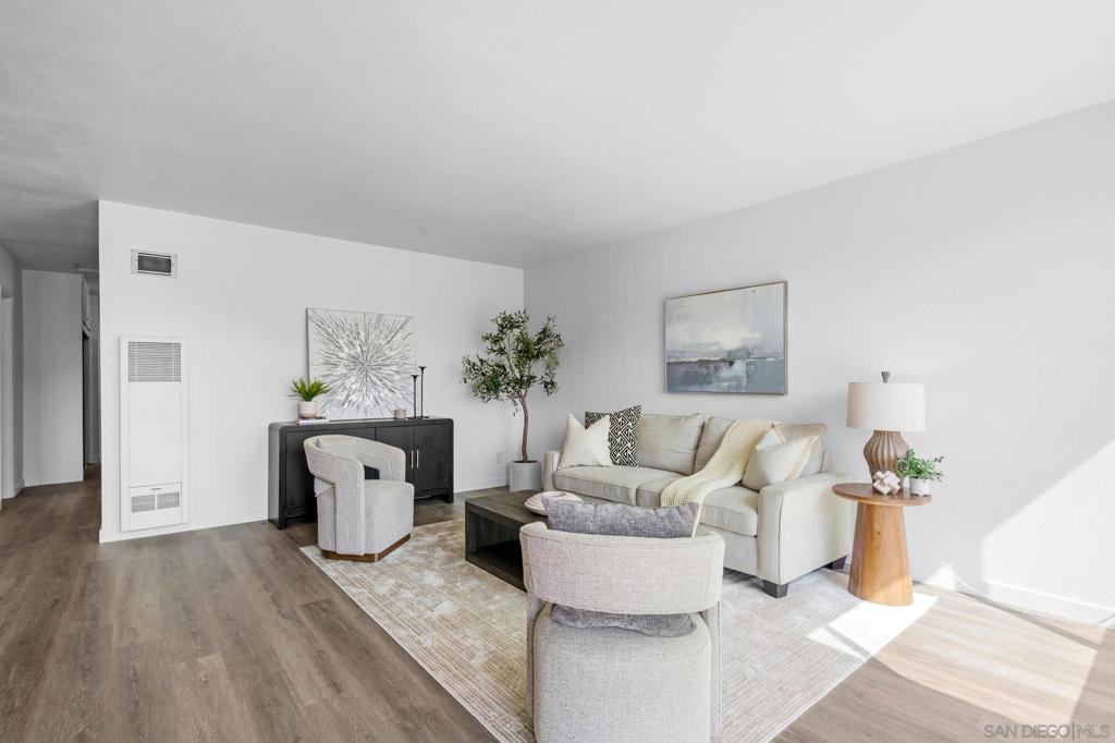 4972 Ensign St Property Photo 5