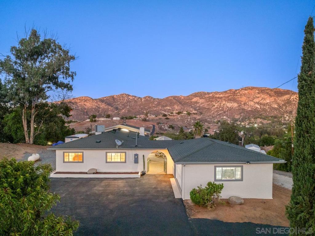 11330 Posthill Road Property Photo 1