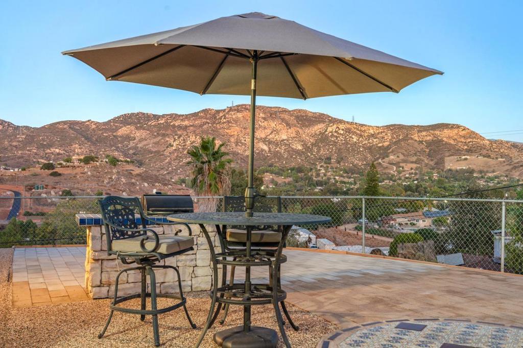 11330 Posthill Road Property Photo 8