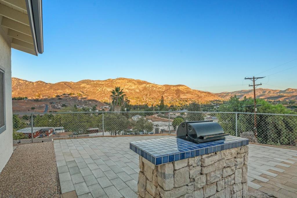 11330 Posthill Road Property Photo 9