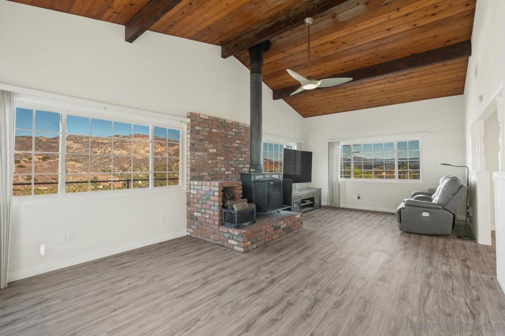 11330 Posthill Road Property Photo 14