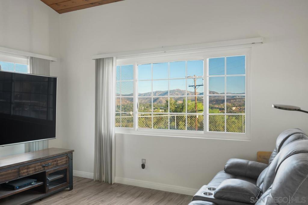 11330 Posthill Road Property Photo 16