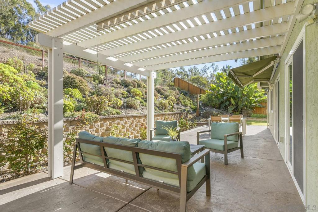 12061 Rue Des Amis Property Photo 27