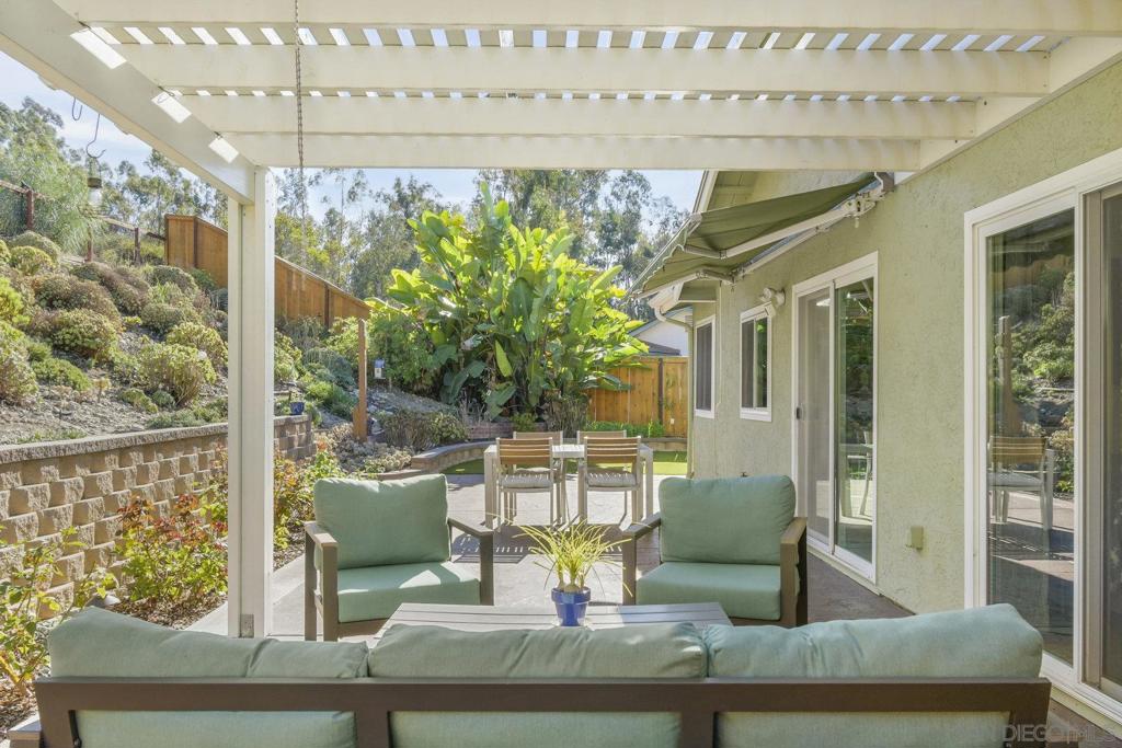 12061 Rue Des Amis Property Photo 28