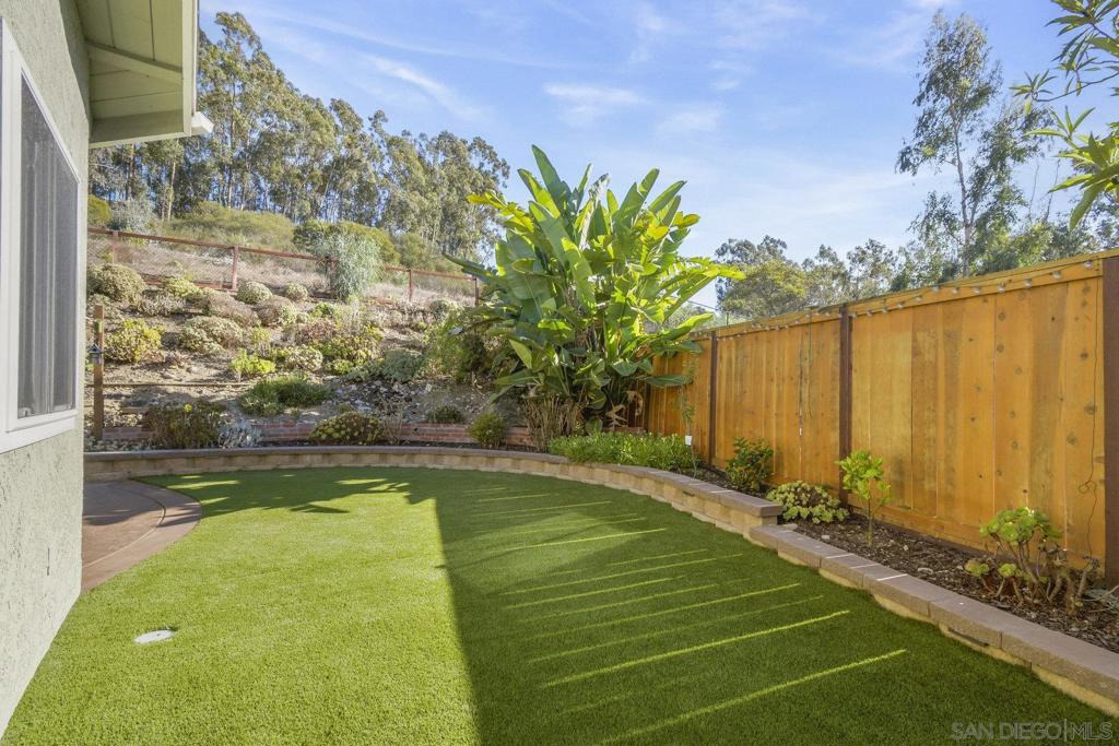 12061 Rue Des Amis Property Photo 32