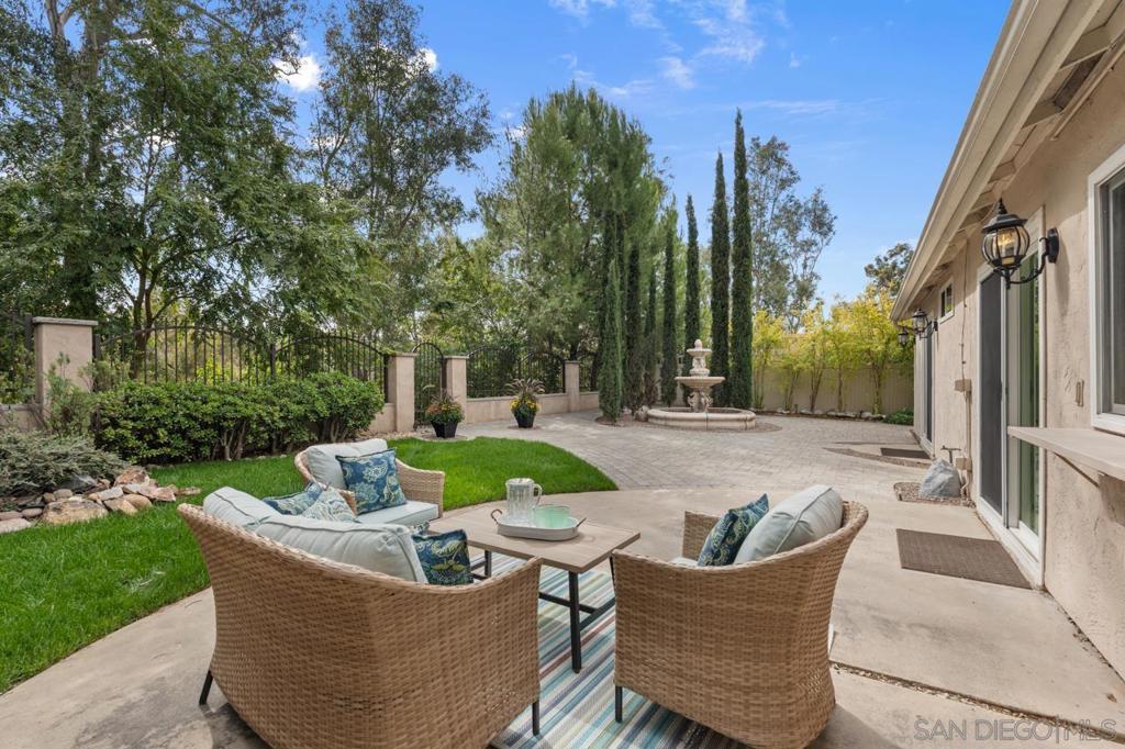 11837 La Colina Property Photo 1