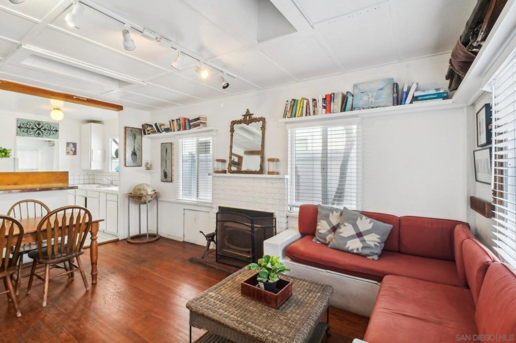 719 Jersey Ct Property Photo 10