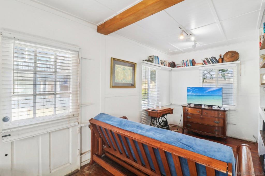 719 Jersey Ct Property Photo 19