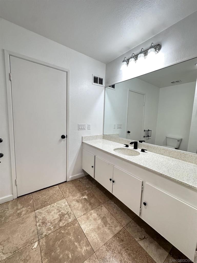 3031 Plaza Lorenzo Property Photo 17