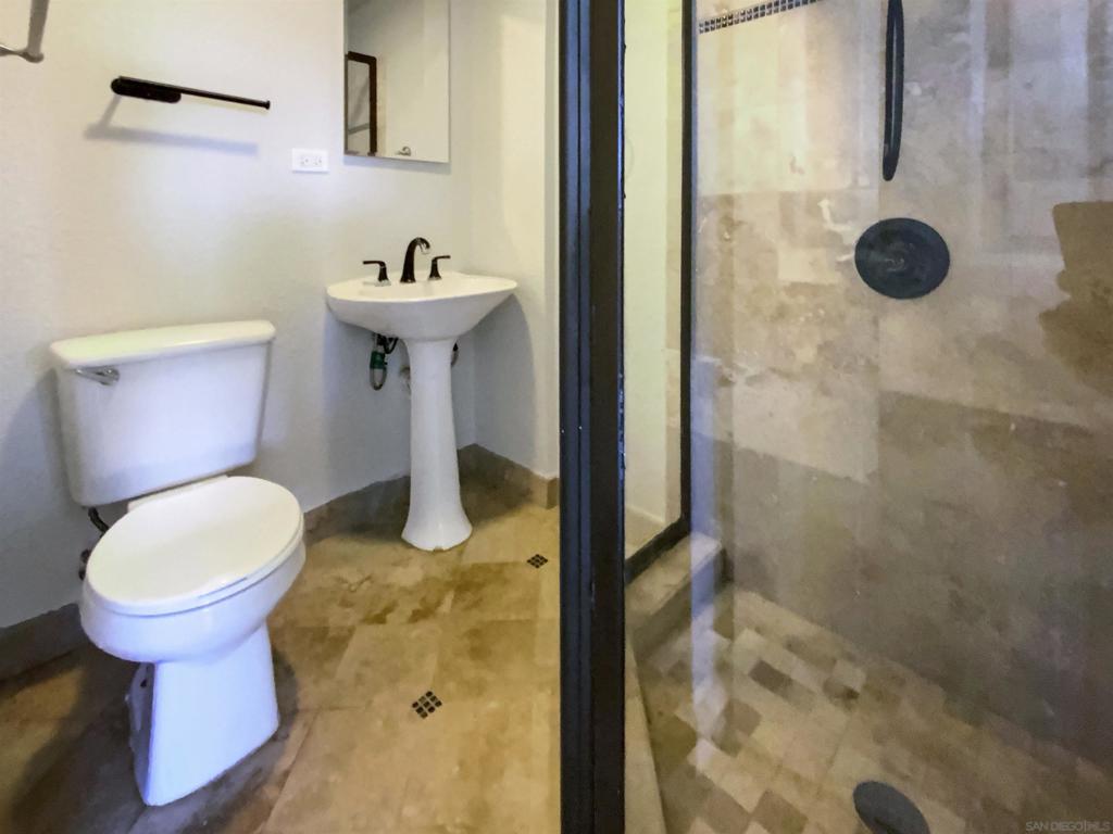 5819 Roanoke St Property Photo 22