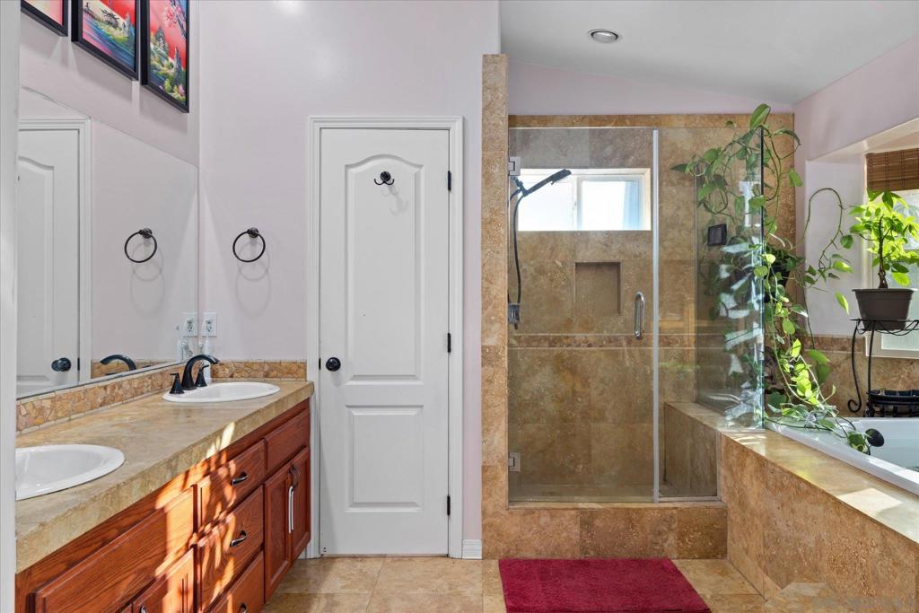 1714 Foss Rd Property Photo 24