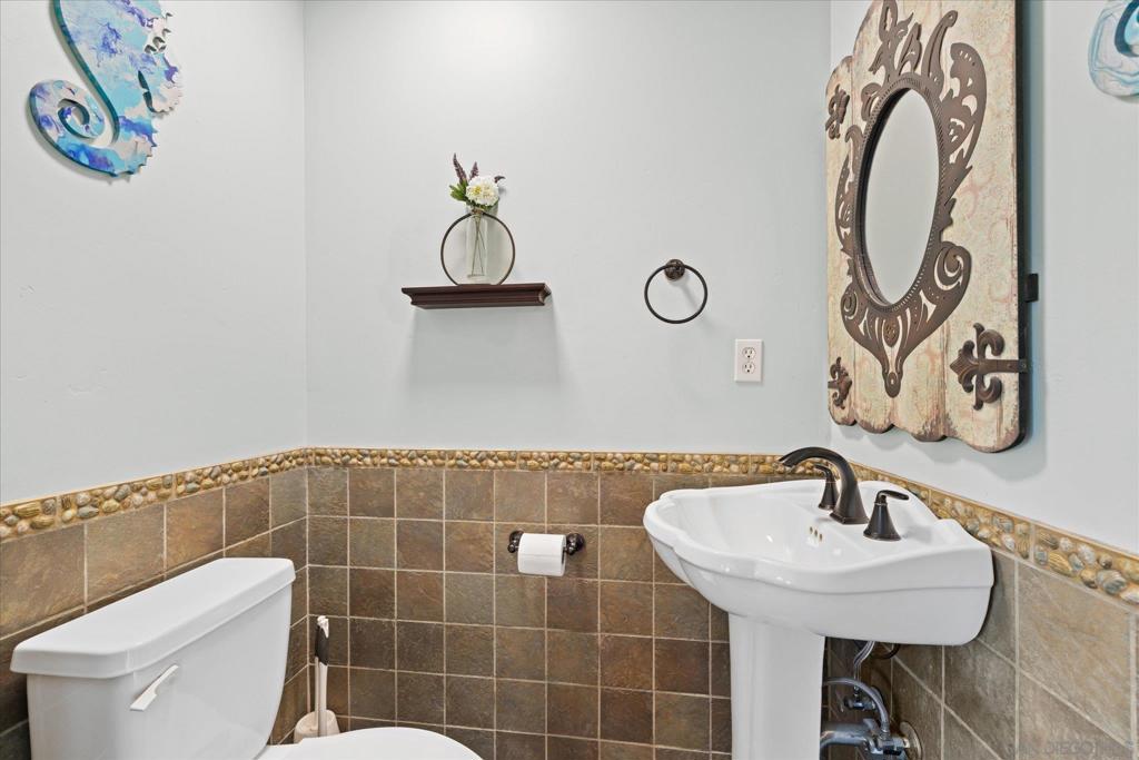 1714 Foss Rd Property Photo 34