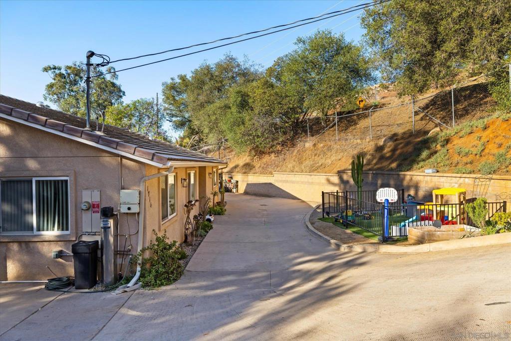 1714 Foss Rd Property Photo 39