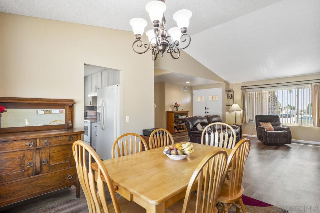 13879 Paseo Cardiel Property Photo 9