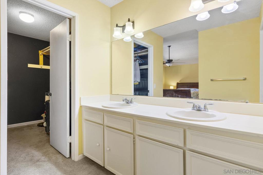 13879 Paseo Cardiel Property Photo 20