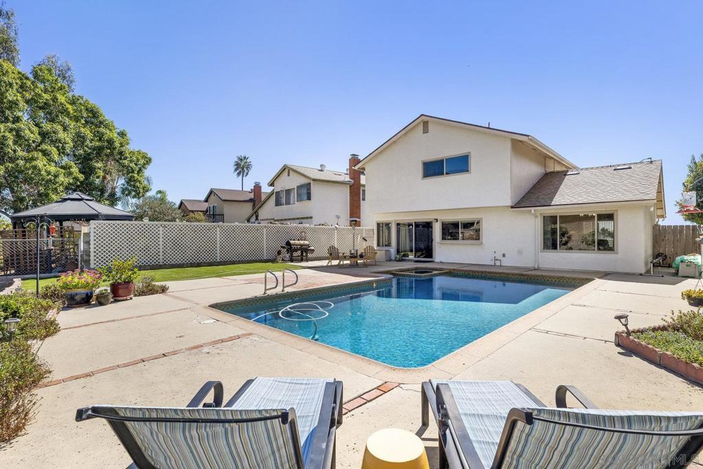 13879 Paseo Cardiel Property Photo 29