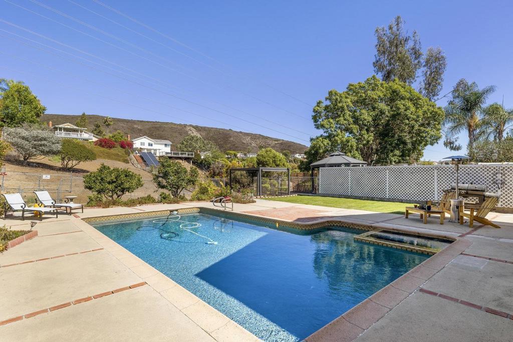 13879 Paseo Cardiel Property Photo 30