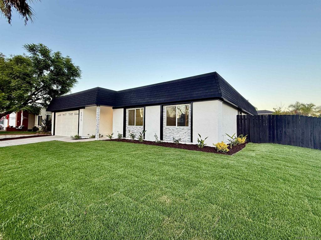 8815 Jackie Dr Property Photo 1